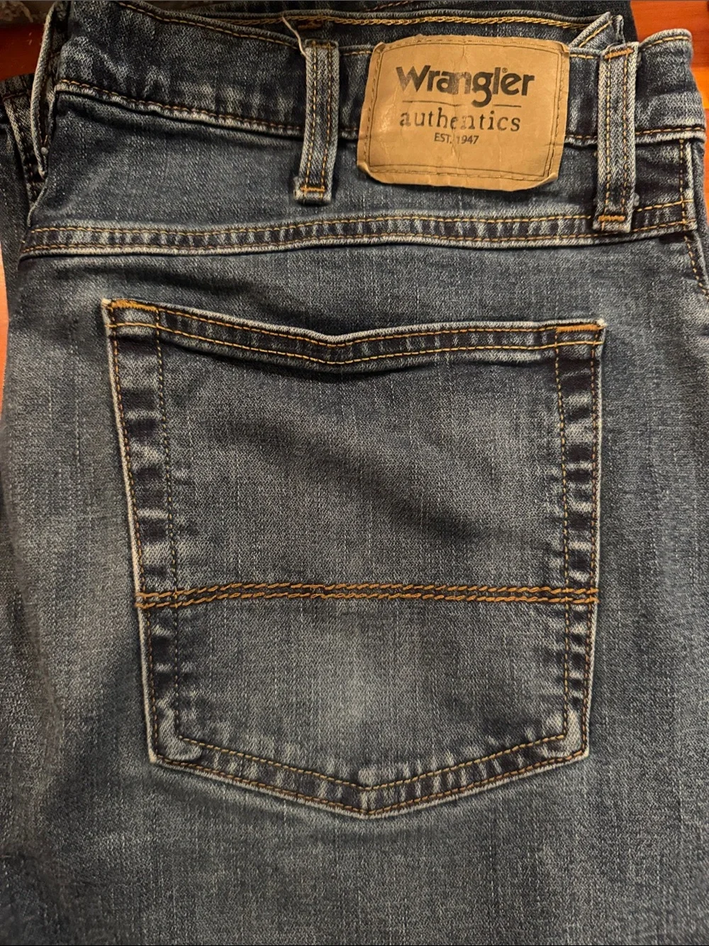 Wrangler Men’s Vintage Blue Denim Jeans with Leather Patch